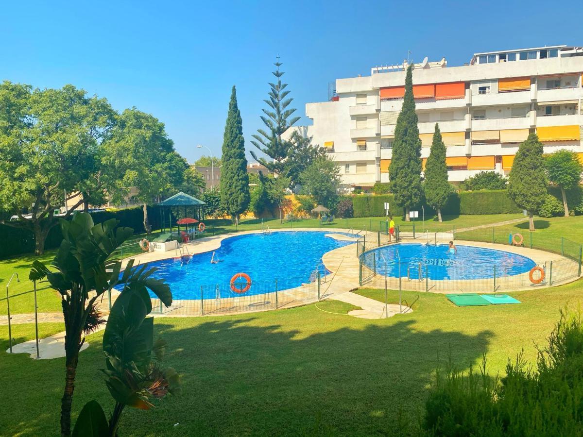797 Holiday Rentals - Piso Para 4 Con Amplia Terraza Al Jardin Y Al Mar Benalmádena Eksteriør bilde